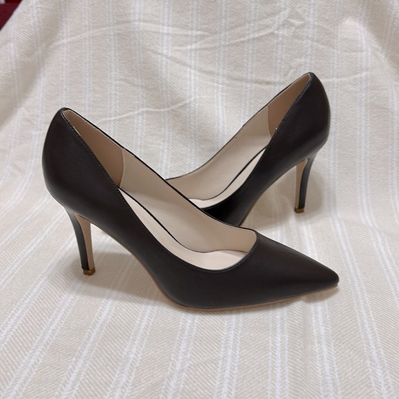 NWOB Halston Gayle Pointed Toe Stiletto Heels, Dark Brown, Size US 7.5 - Picture 4 of 13